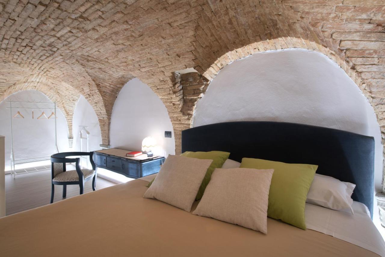 Villa L'Ira Di Dante à Gubbio Extérieur photo