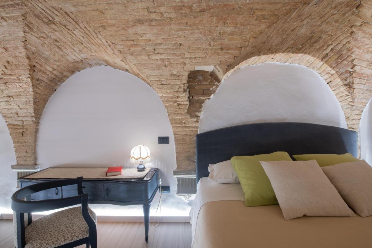 Villa L'Ira Di Dante à Gubbio Extérieur photo