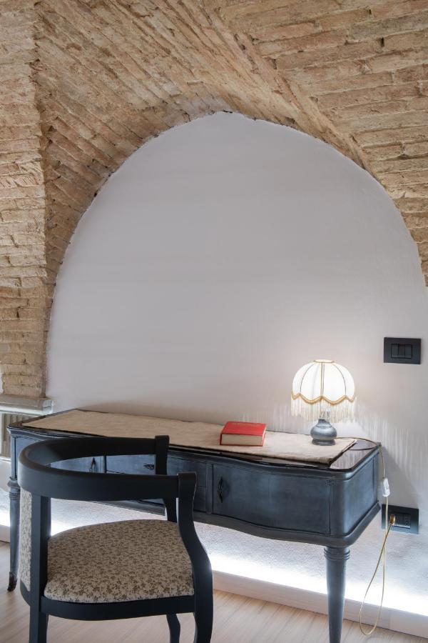Villa L'Ira Di Dante à Gubbio Extérieur photo